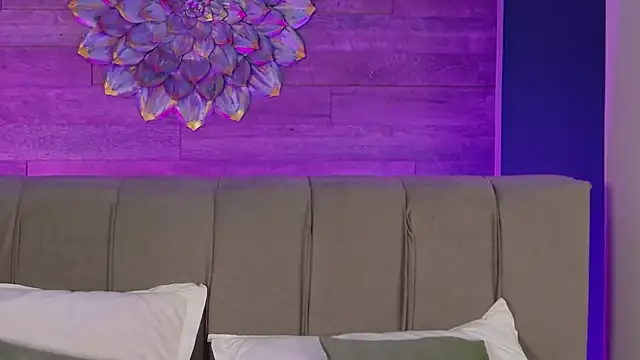 Snapshot of LoraDevine chatting on May 2026 06:03:01 PM LoraDevine online show from May 2026 06:03:01 PM