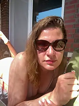 Snapshot of ilucyme chatting on May 2026 12:22:01 PM ilucyme online show from May 2026 12:22:01 PM