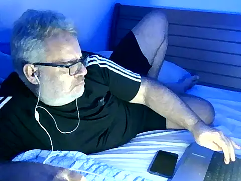 Snapshot of DockTVXXX chatting on October 2025 03:36:02 AM DockTVXXX online show from October 2025 03:36:02 AM