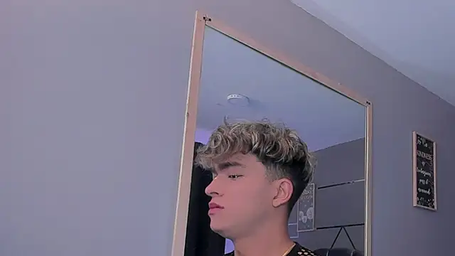 Snapshot of ANDRIUS_24 chatting on January 2025 12:58:01 PM ANDRIUS 24 online show from January 2025 12:58:01 PM