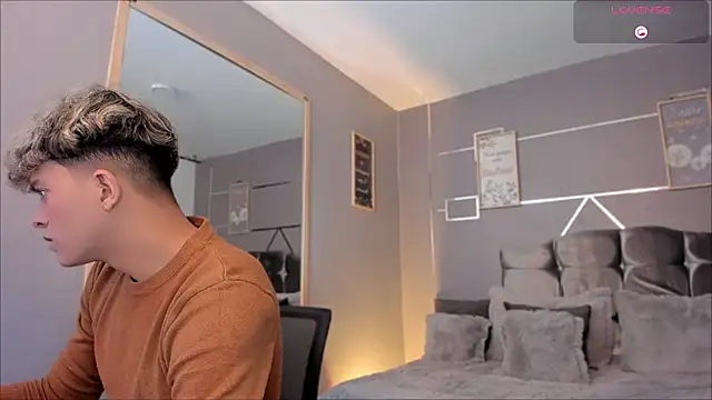 Snapshot of ANDRIUS_24 chatting on February 2025 01:01:01 PM ANDRIUS 24 online show from February 2025 01:01:01 PM