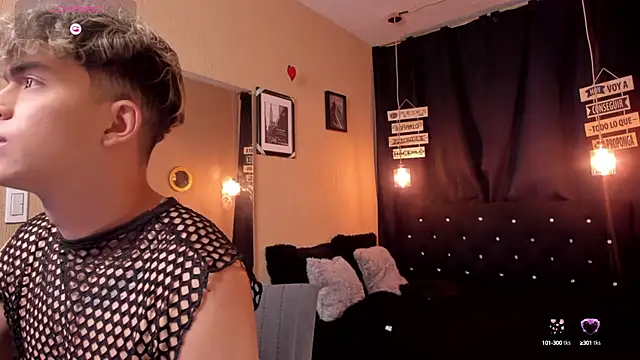 Snapshot of ANDRIUS_24 chatting on February 2025 01:21:01 PM ANDRIUS 24 online show from February 2025 01:21:01 PM