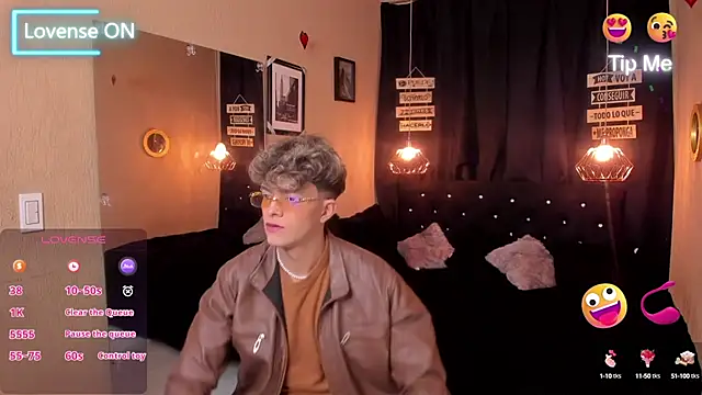 Snapshot of ANDRIUS_24 chatting on March 2025 03:29:02 PM ANDRIUS 24 online show from March 2025 03:29:02 PM