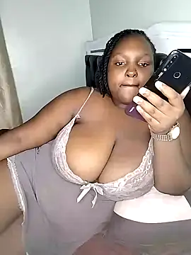 Snapshot of Bigboobylovers chatting on January 2025 07:17:01 PM Bigboobylovers online show from January 2025 07:17:01 PM