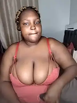 Snapshot of Bigboobylovers chatting on January 2025 02:22:01 AM Bigboobylovers online show from January 2025 02:22:01 AM