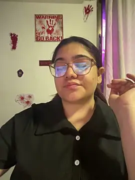 Snapshot of KathyGonzalez chatting on October 2025 11:11:01 AM KathyGonzalez online show from October 2025 11:11:01 AM