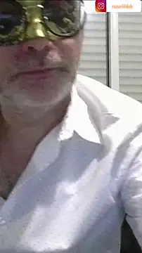 Snapshot of Rose_Libertine chatting on September 2025 01:00:01 AM Rose Libertine online show from September 2025 01:00:01 AM