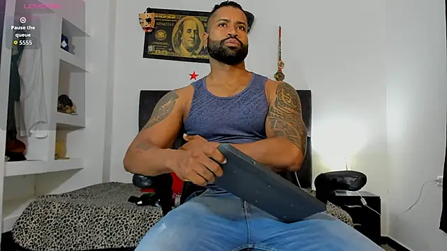 MattRodriguez9 online show from November 2025 11:03:02 AM