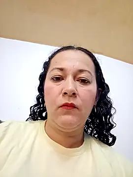 Snapshot of luisa_curli chatting on October 2025 11:54:02 PM luisa curli online show from October 2025 11:54:02 PM