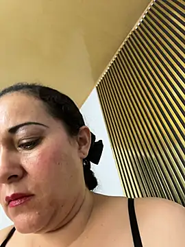 luisa curli online show from June 2026 03:35:02 AM