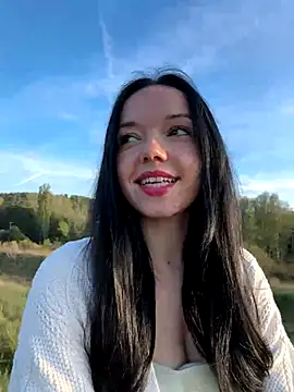 Vanesskaa online show from October 2025 04:05:01 PM