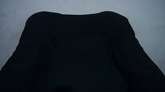 LureLily online show from November 2025 01:00:02 PM