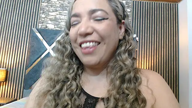 marie hss online show from May 2026 07:42:02 PM