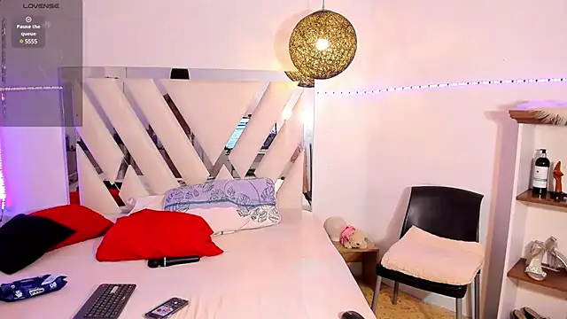 rose scottt online show from February 2025 11:21:01 AM