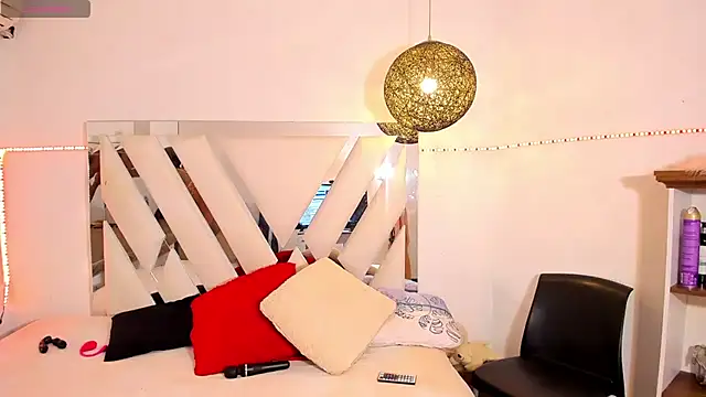 rose scottt online show from February 2025 12:03:02 PM