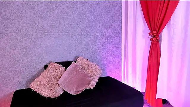 CatrinaRossi online show from December 2024 07:51:01 PM