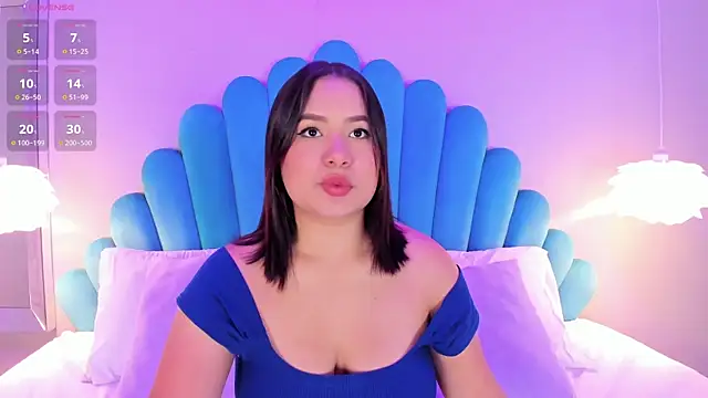 HannaKarson online show from February 2025 11:30:01 AM