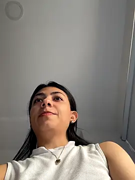 Liissa cute  online show from November 2025 09:24:02 PM