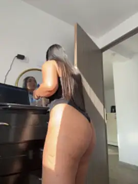 LauraCadwell online show from June 2026 12:42:01 PM