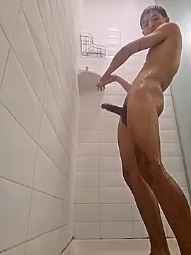 Snapshot of Yoko0381 chatting on November 2025 05:18:02 AM Yoko0381 online show from November 2025 05:18:02 AM