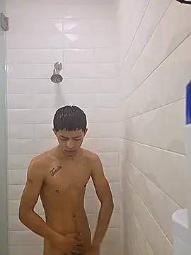 Snapshot of Yoko0381 chatting on January 2026 03:28:01 PM Yoko0381 online show from January 2026 03:28:01 PM