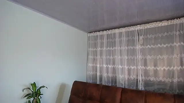 Snapshot of peyton_golden1 chatting on December 2024 10:07:02 PM peyton golden1 online show from December 2024 10:07:02 PM