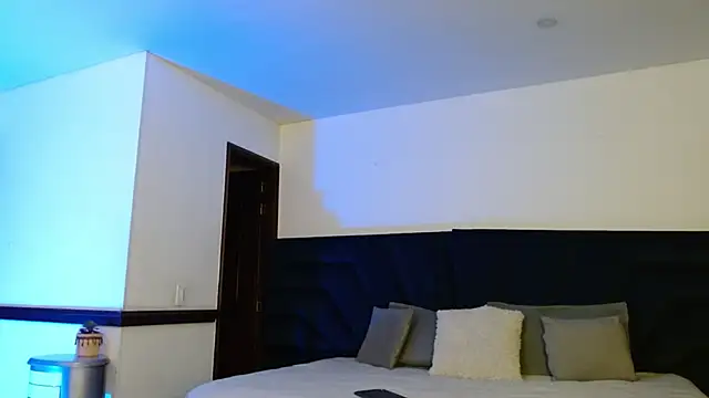 peyton golden1 online show from February 2026 03:21:02 AM