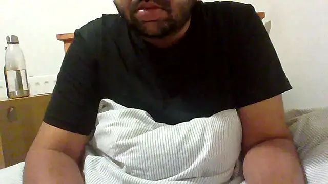 whoreboi98 online show from April 2026 09:41:02 PM