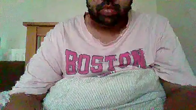 whoreboi98 online show from April 2026 05:36:01 PM