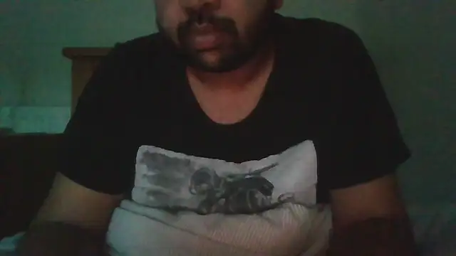 whoreboi98 online show from April 2026 07:23:01 PM