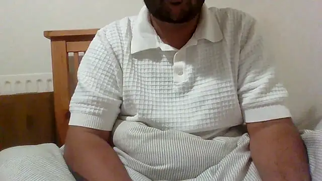 whoreboi98 online show from May 2026 09:21:01 PM