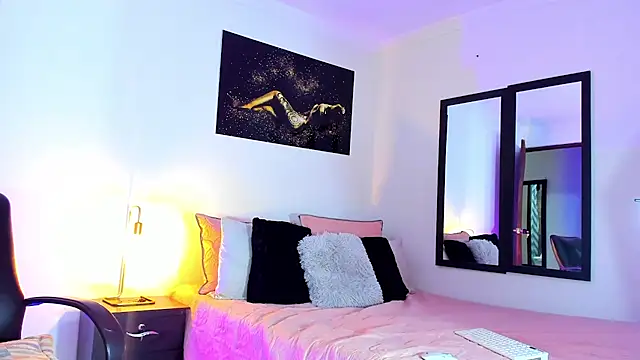 Snapshot of KimberlyBanks2 chatting on March 2025 02:53:01 AM KimberlyBanks2 online show from March 2025 02:53:01 AM