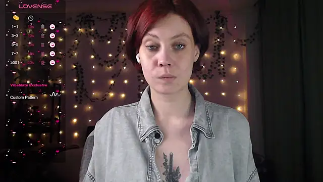 Snapshot of Your_Corvus chatting on December 2024 05:33:01 PM Your Corvus online show from December 2024 05:33:01 PM