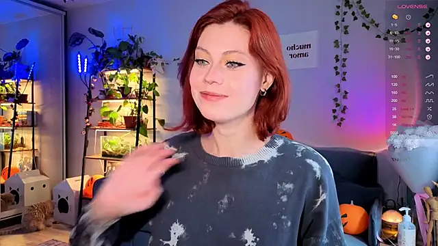 Snapshot of Your_Corvus chatting on November 2025 11:22:02 AM Your Corvus online show from November 2025 11:22:02 AM