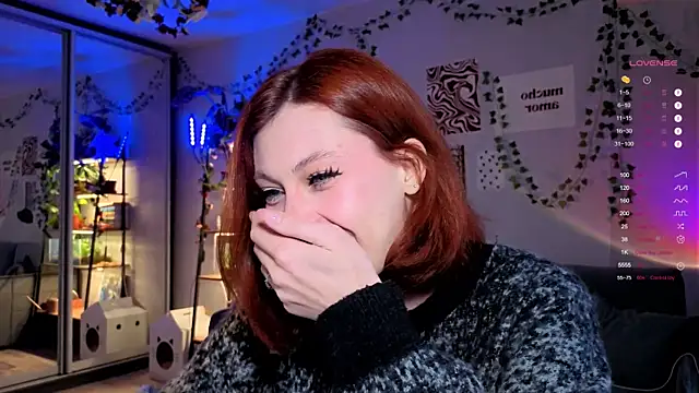 Snapshot of Your_Corvus chatting on November 2025 08:22:02 AM Your Corvus online show from November 2025 08:22:02 AM