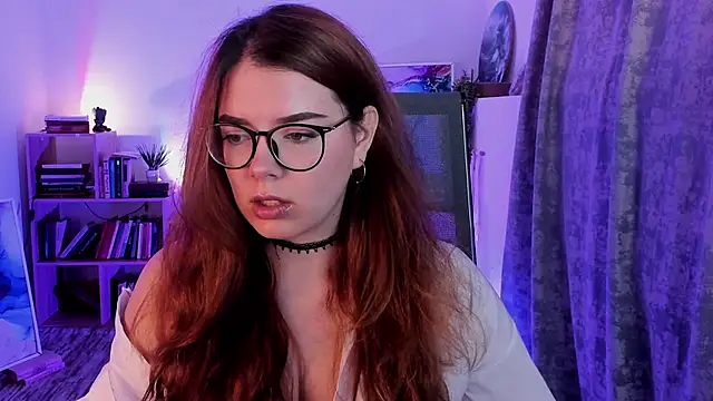 Snapshot of KeytSilvas chatting on October 2025 02:55:02 AM KeytSilvas online show from October 2025 02:55:02 AM