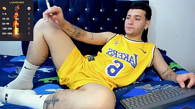 Noha white online show from February 2025 10:04:02 PM