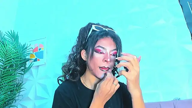 Briyit Doll online show from December 2024 01:00:01 PM