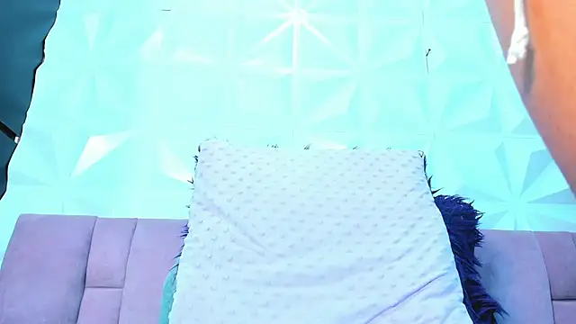 Briyit Doll online show from January 2025 04:06:02 AM