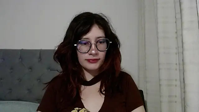 mariana124- online show from February 2025 10:34:02 PM