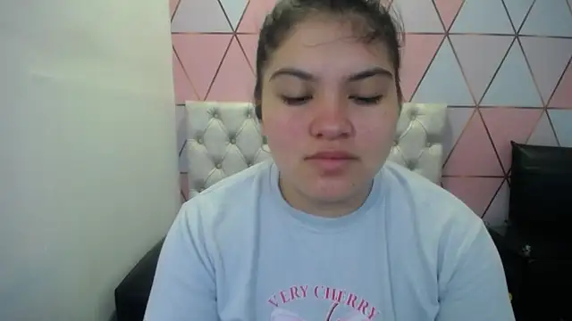 Snapshot of Marinasexxx chatting on April 2026 07:00:01 PM Marinasexxx online show from April 2026 07:00:01 PM