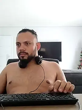 Snapshot of morenindarola chatting on January 2025 03:34:02 PM morenindarola online show from January 2025 03:34:02 PM