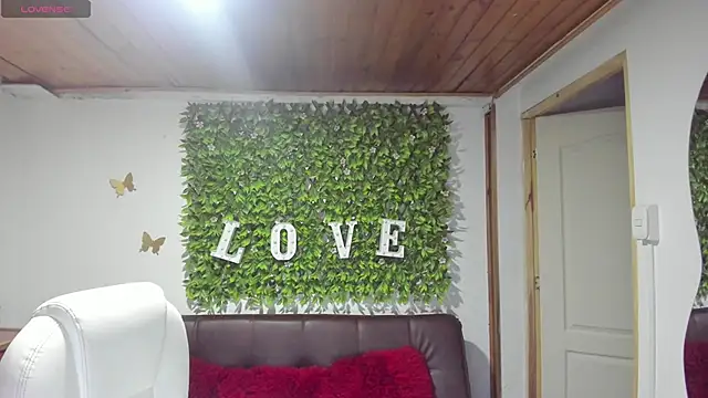 Enma  clark online show from January 2025 07:08:01 PM