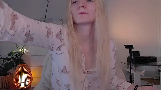 Snapshot of ginger_vi chatting on February 2025 03:23:02 PM ginger vi online show from February 2025 03:23:02 PM