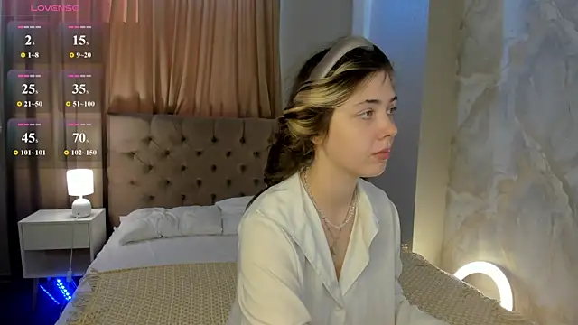 Vanessa Walters online show from July 2026 02:31:02 AM
