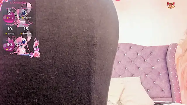 Punkys  online show from March 2025 11:00:02 PM