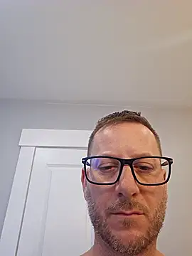 Bigdicktrav902 online show from January 2026 03:27:02 PM