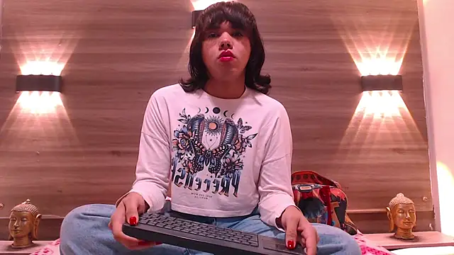 AndreaGil  online show from February 2026 05:44:02 PM