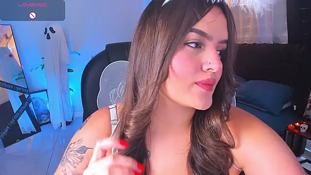 Snapshot of ellarosee_ chatting on October 2025 05:37:01 PM ellarosee online show from October 2025 05:37:01 PM