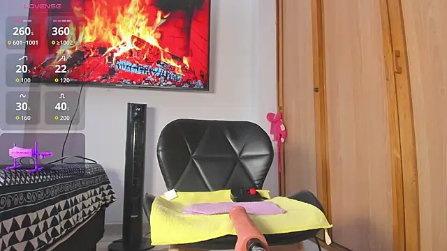 lily evil online show from April 2026 05:41:02 PM